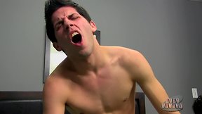 Kyler moss, aiden summers in a super cute gay 3way