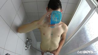 Roger cossey day 1 shower