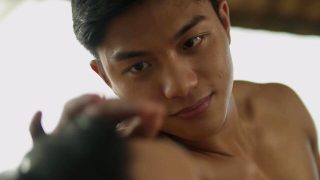 Pinoy hunk royce cabrera seduced by mysterious stranger